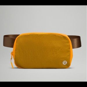NWT Lululemon belt bag